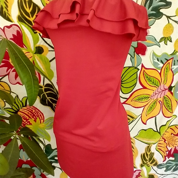 Dress Ruffled strapless dress - Picture 4 of 8